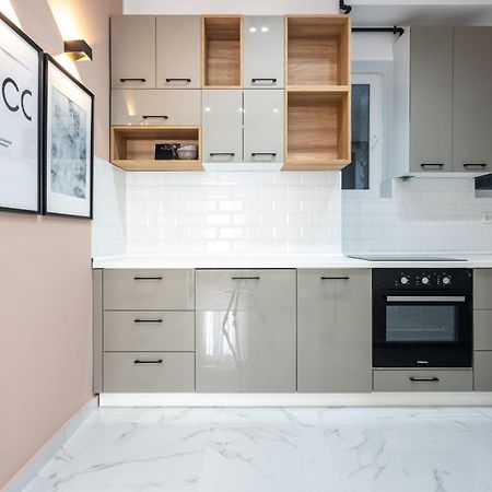 The Loft Luxury Apartments-Near The Park In The City Center Бухарест Екстер'єр фото