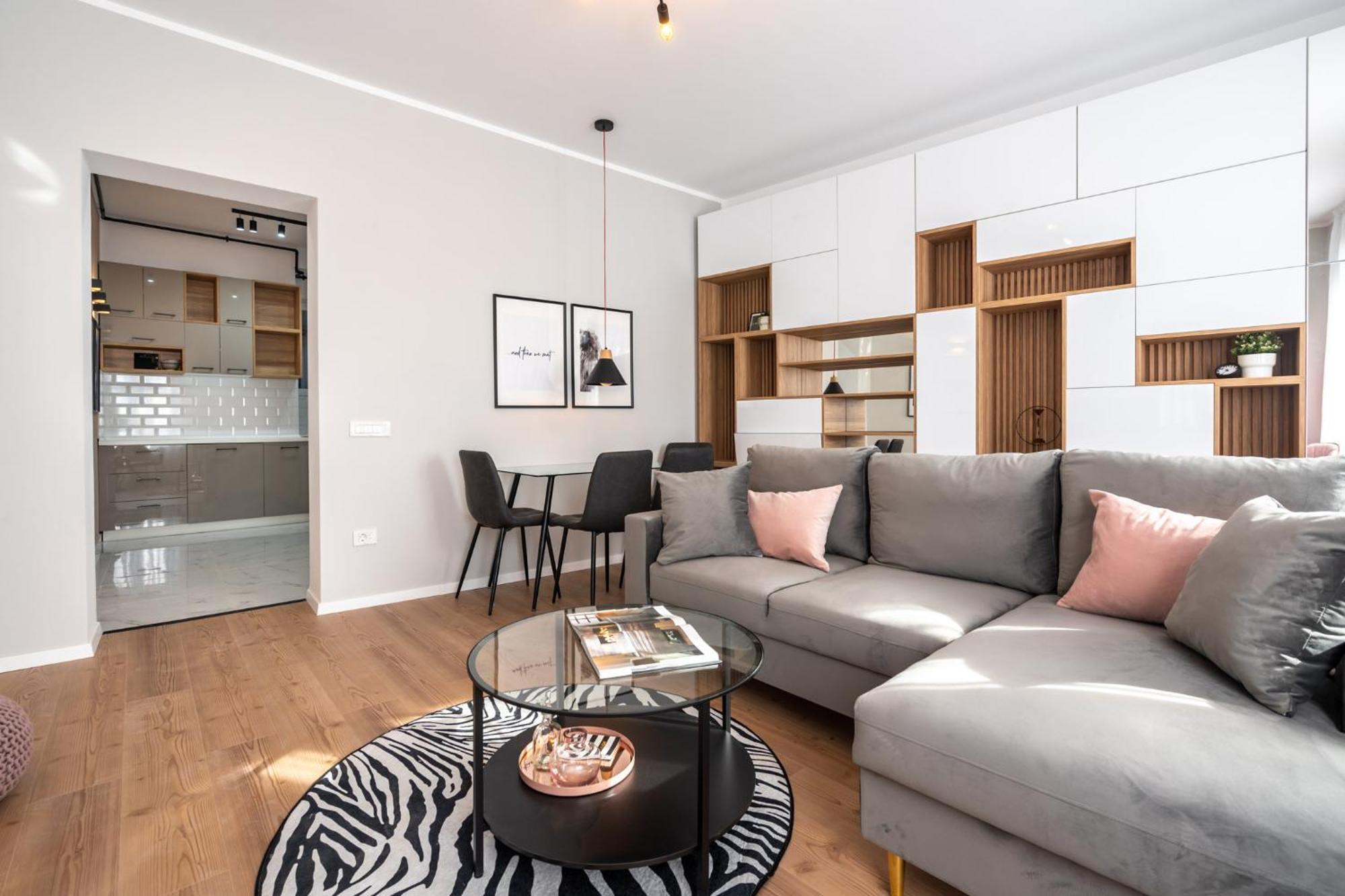 The Loft Luxury Apartments-Near The Park In The City Center Бухарест Екстер'єр фото