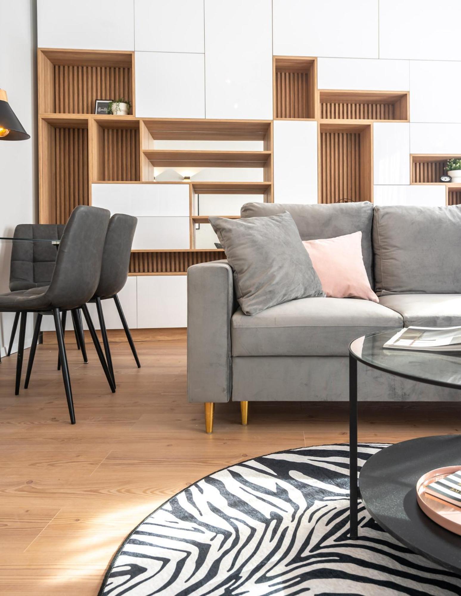 The Loft Luxury Apartments-Near The Park In The City Center Бухарест Екстер'єр фото